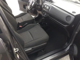 Toyota Yaris 1.0i, снимка 10