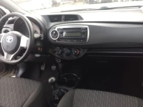 Toyota Yaris 1.0i, снимка 9