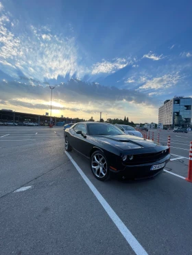 Dodge Challenger 3.6 SXT PLUS (Цена до края на месеца), снимка 2