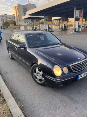     Mercedes-Benz E 320