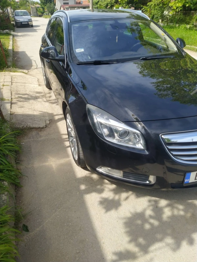 Opel Insignia V6 TURBO, снимка 1 - Автомобили и джипове - 47381801