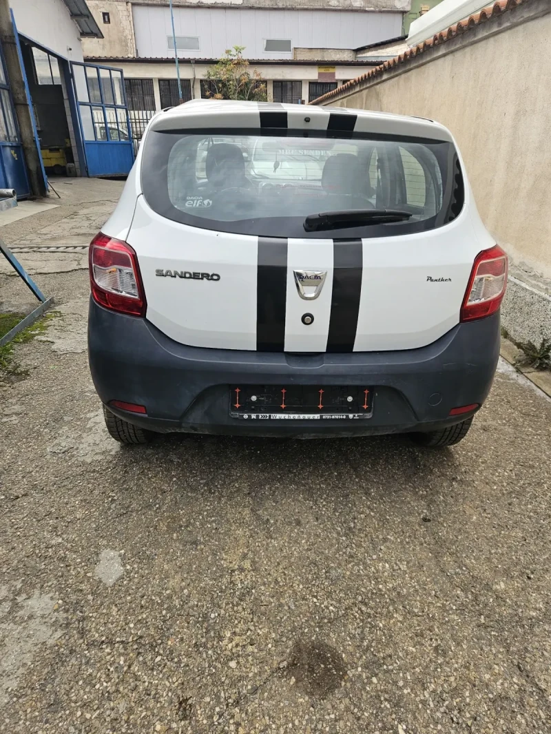 Dacia Sandero 1.2 i  20000km!, снимка 4 - Автомобили и джипове - 46913944