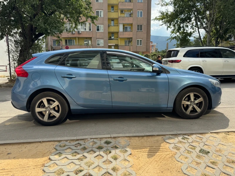 Volvo V40, снимка 5 - Автомобили и джипове - 47201896