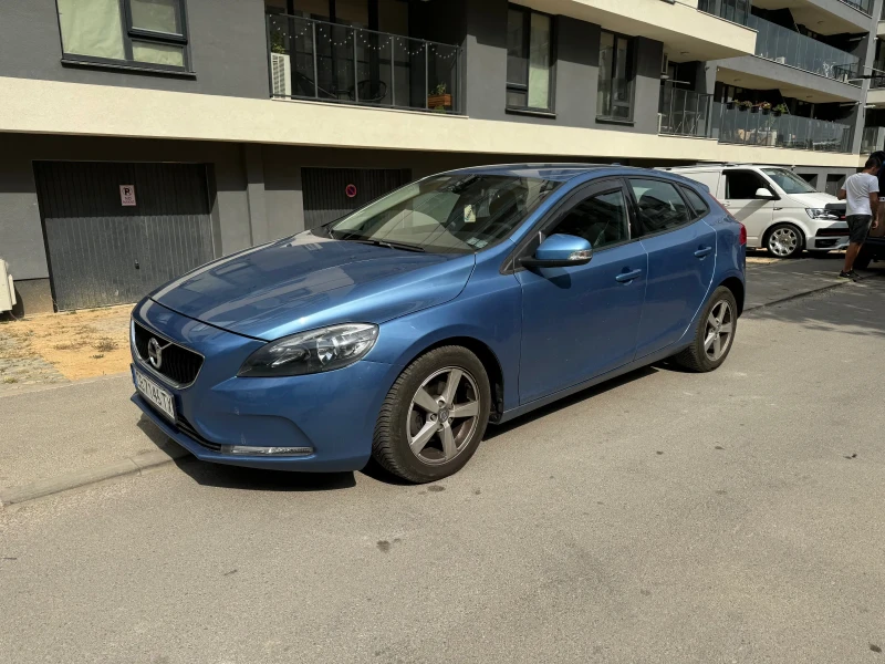 Volvo V40, снимка 1 - Автомобили и джипове - 47201896