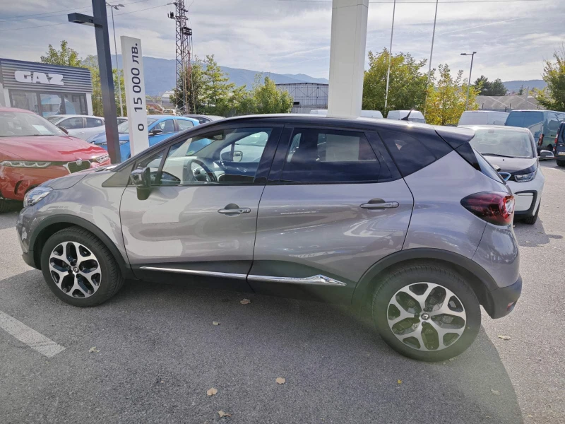 Renault Captur 1.3TCe 150k.c., снимка 6 - Автомобили и джипове - 47775325