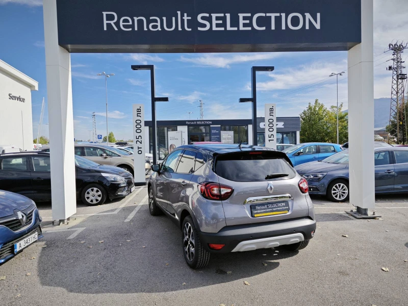 Renault Captur 1.3TCe 150k.c., снимка 3 - Автомобили и джипове - 47775325