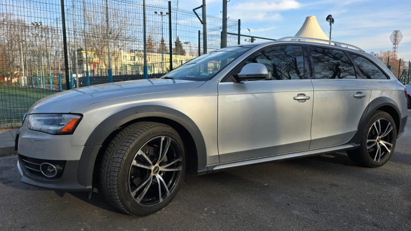 Audi A4 Allroad 2.0i, снимка 1 - Автомобили и джипове - 48462386