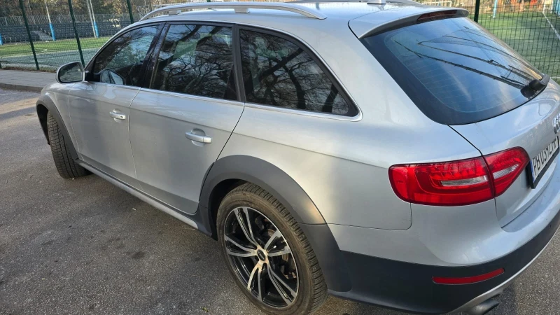 Audi A4 Allroad 2.0i, снимка 6 - Автомобили и джипове - 48462386