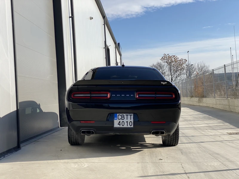 Dodge Challenger 3.6 SXT PLUS (Цена до края на месеца), снимка 7 - Автомобили и джипове - 49571935