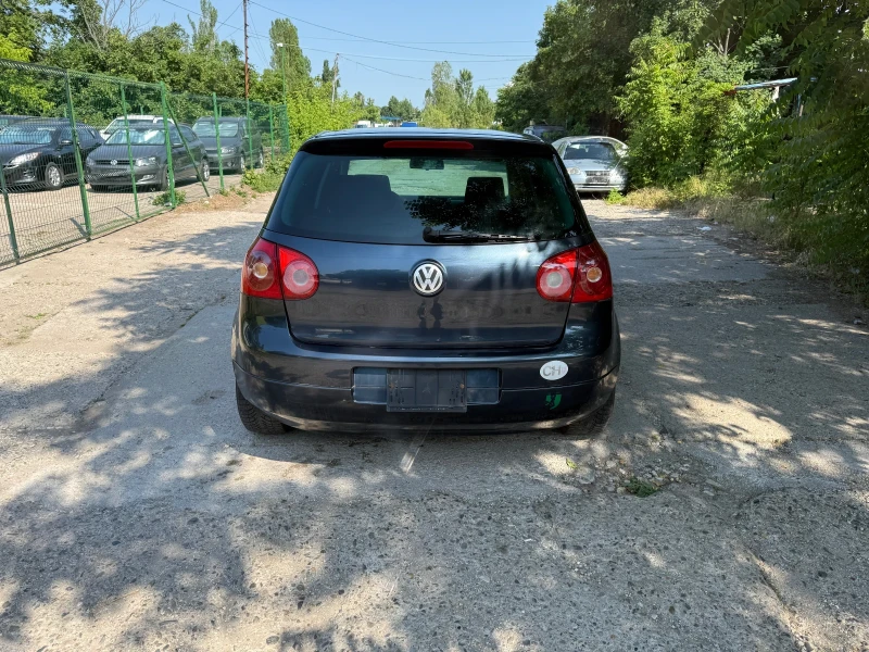 VW Golf 2.0 FSI Swiss, снимка 4 - Автомобили и джипове - 51892320