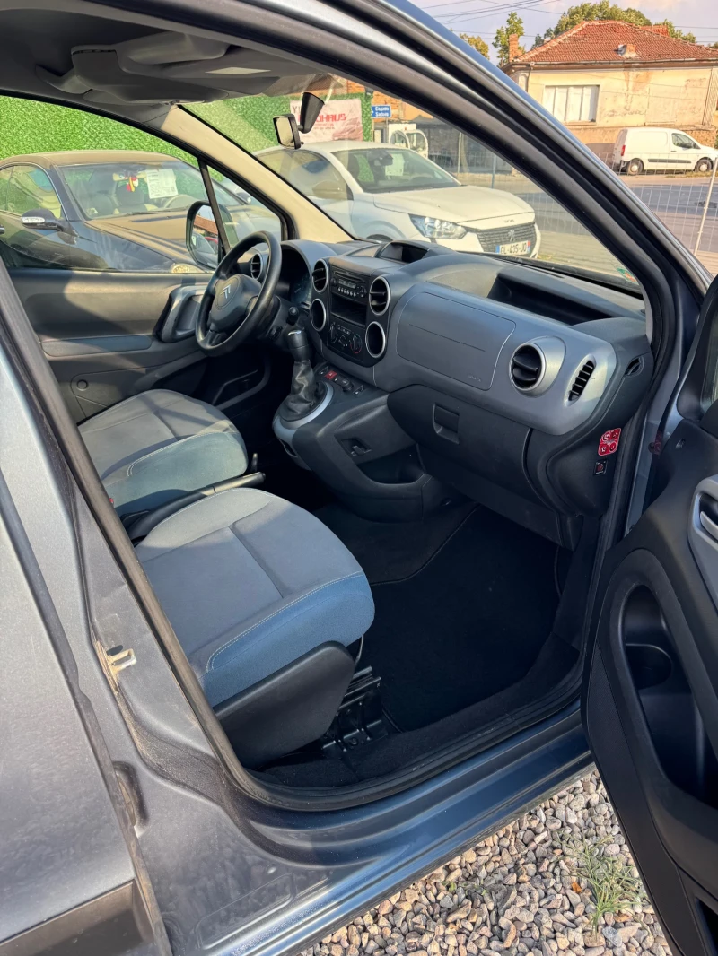 Citroen Berlingo 1.6 HDi Multispace / Пътническо , снимка 8 - Автомобили и джипове - 51696146