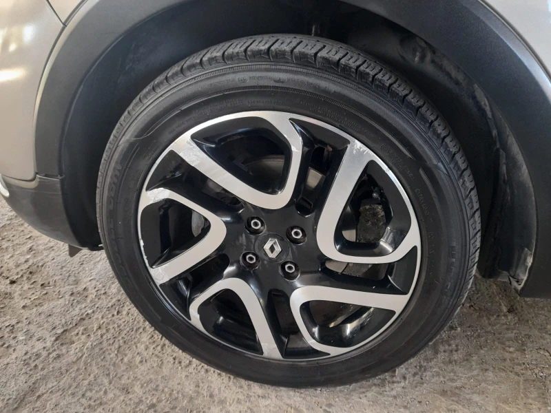 Renault Captur R-link 1.5dCI-90-AUTO-NAVI-камера, снимка 16 - Автомобили и джипове - 51772619