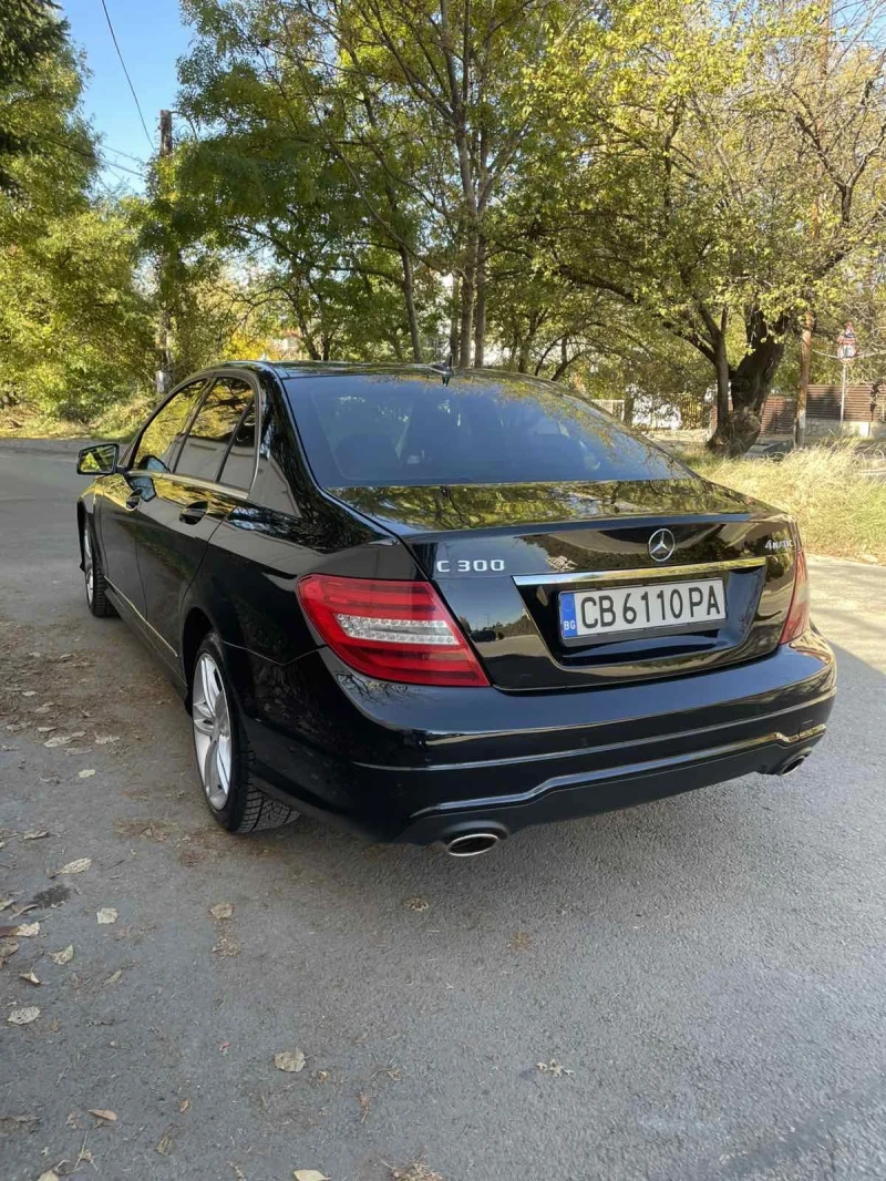 Mercedes-Benz C 300, снимка 3 - Автомобили и джипове - 52266575