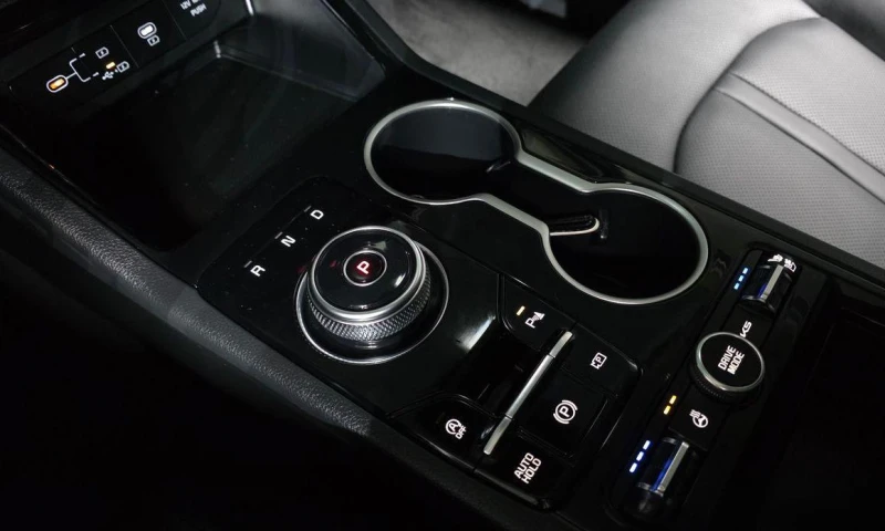 Kia K5 2.0 Prestige * НАЙ-ДОБРА ЦЕНА В БЪЛГАРИЯ* , снимка 9 - Автомобили и джипове - 52357643