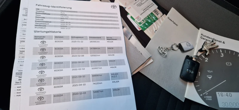 Toyota Auris 1.2 i 116 к.с. EU - 6, снимка 10 - Автомобили и джипове - 52939513