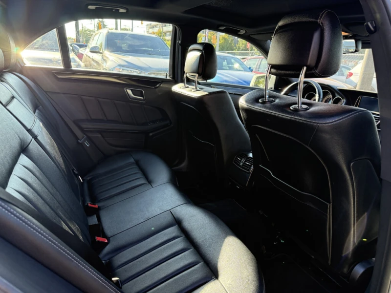 Mercedes-Benz E 400 * * CARFAX * * АВТО КРЕДИТ * * , снимка 10 - Автомобили и джипове - 53442725