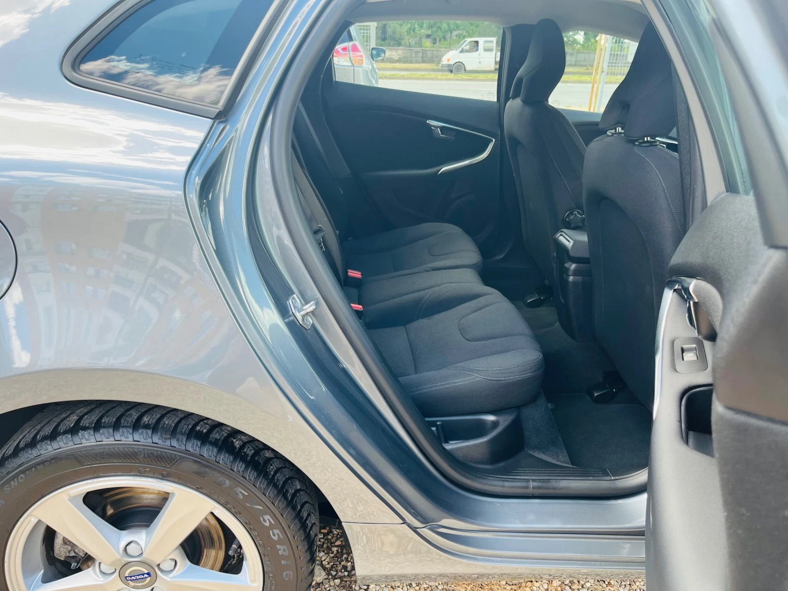 Volvo V40 2.0 D2 120kc   | Mobile.bg   14