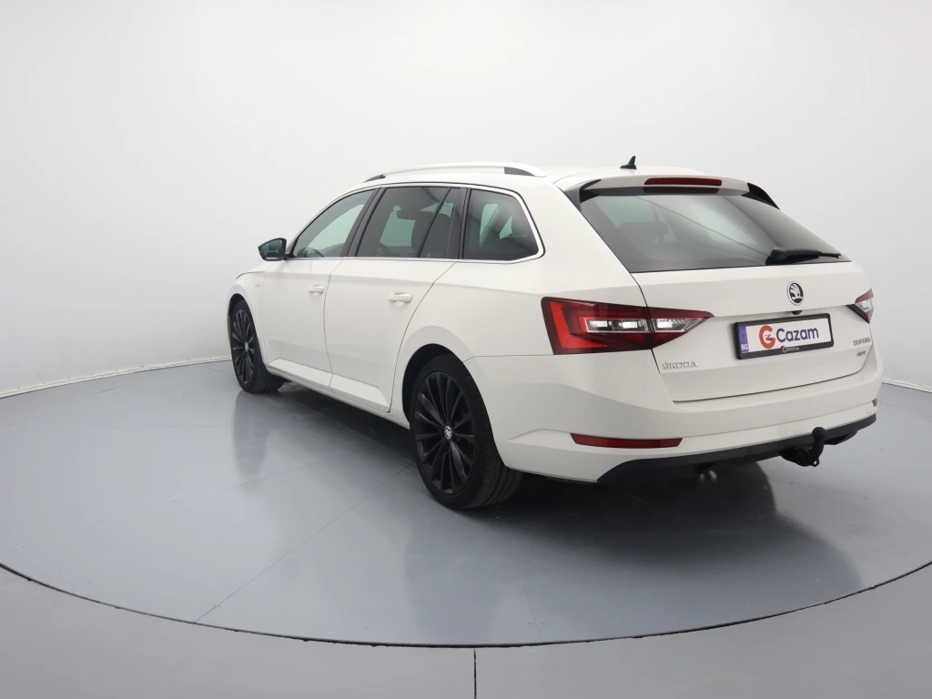 Skoda Superb 2.0 TDI DSG 4x4 - изображение 9