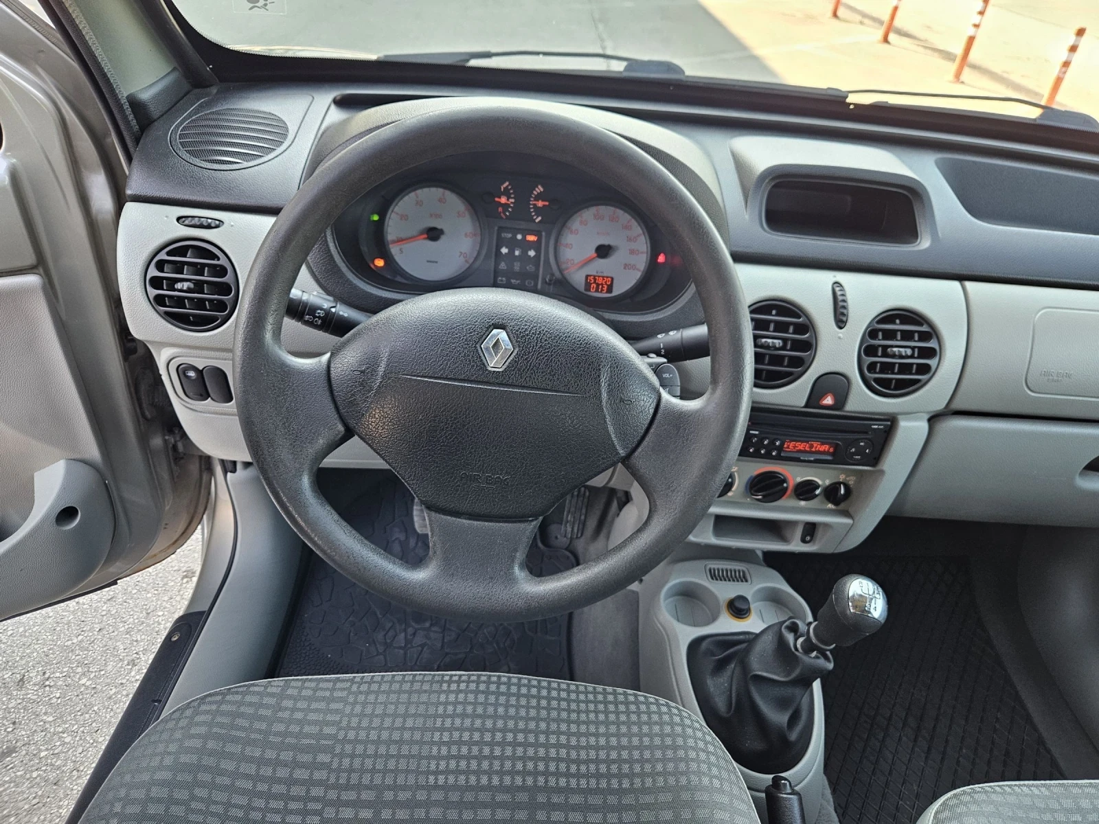 Renault Kangoo 1.9 dci 4x4 - изображение 9