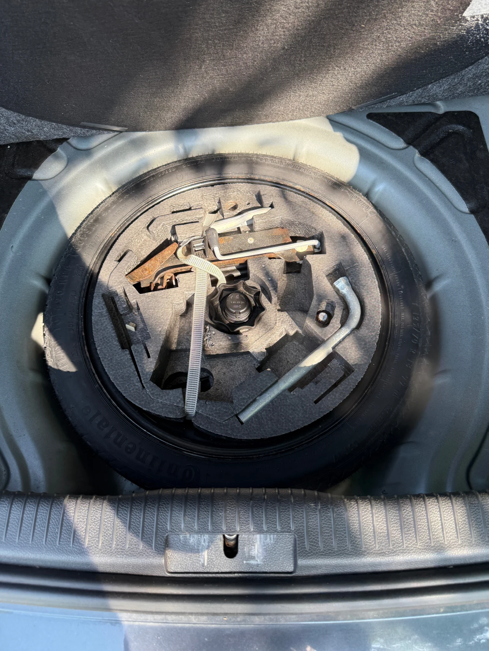 VW Golf 2.0 FSI Swiss | Mobile.bg   13