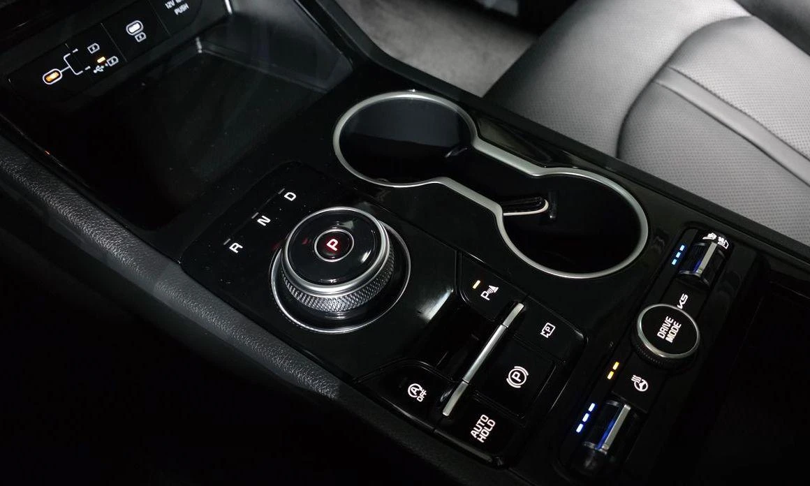 Kia K5 2.0 Prestige * НАЙ-ДОБРА ЦЕНА В БЪЛГАРИЯ*  - изображение 9