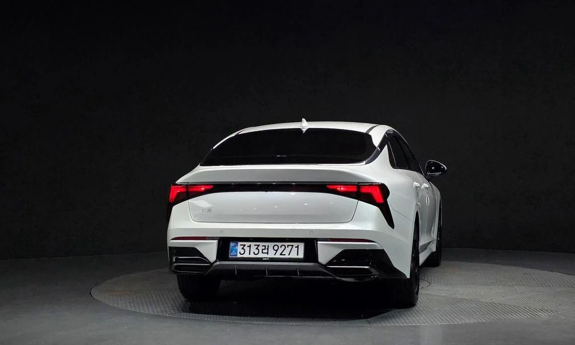 Kia K5 2.0 Prestige * НАЙ-ДОБРА ЦЕНА В БЪЛГАРИЯ*  - изображение 4