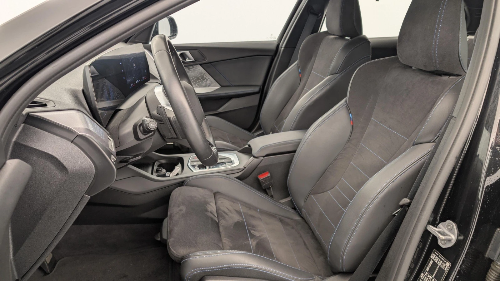 BMW 120 d Mild Hybrid Steptronic DCT - изображение 10