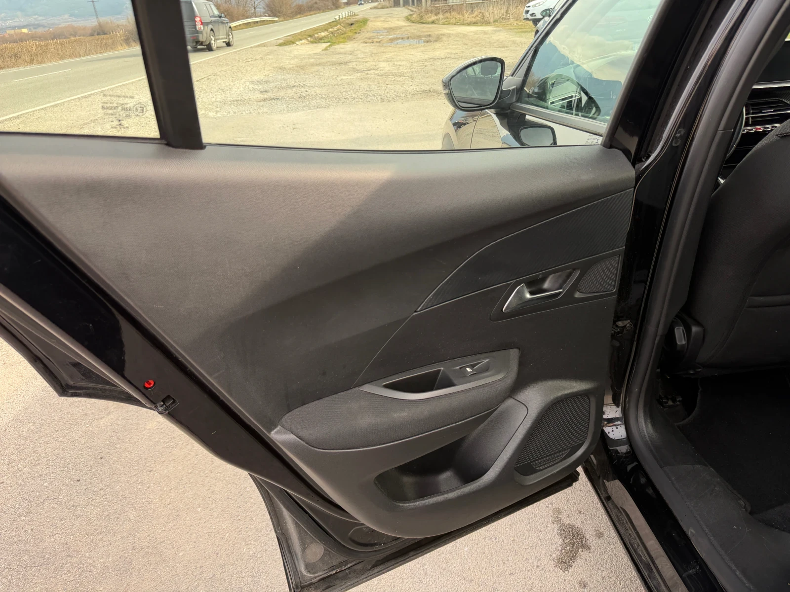 Peugeot 2008  1.5 HDi - изображение 7