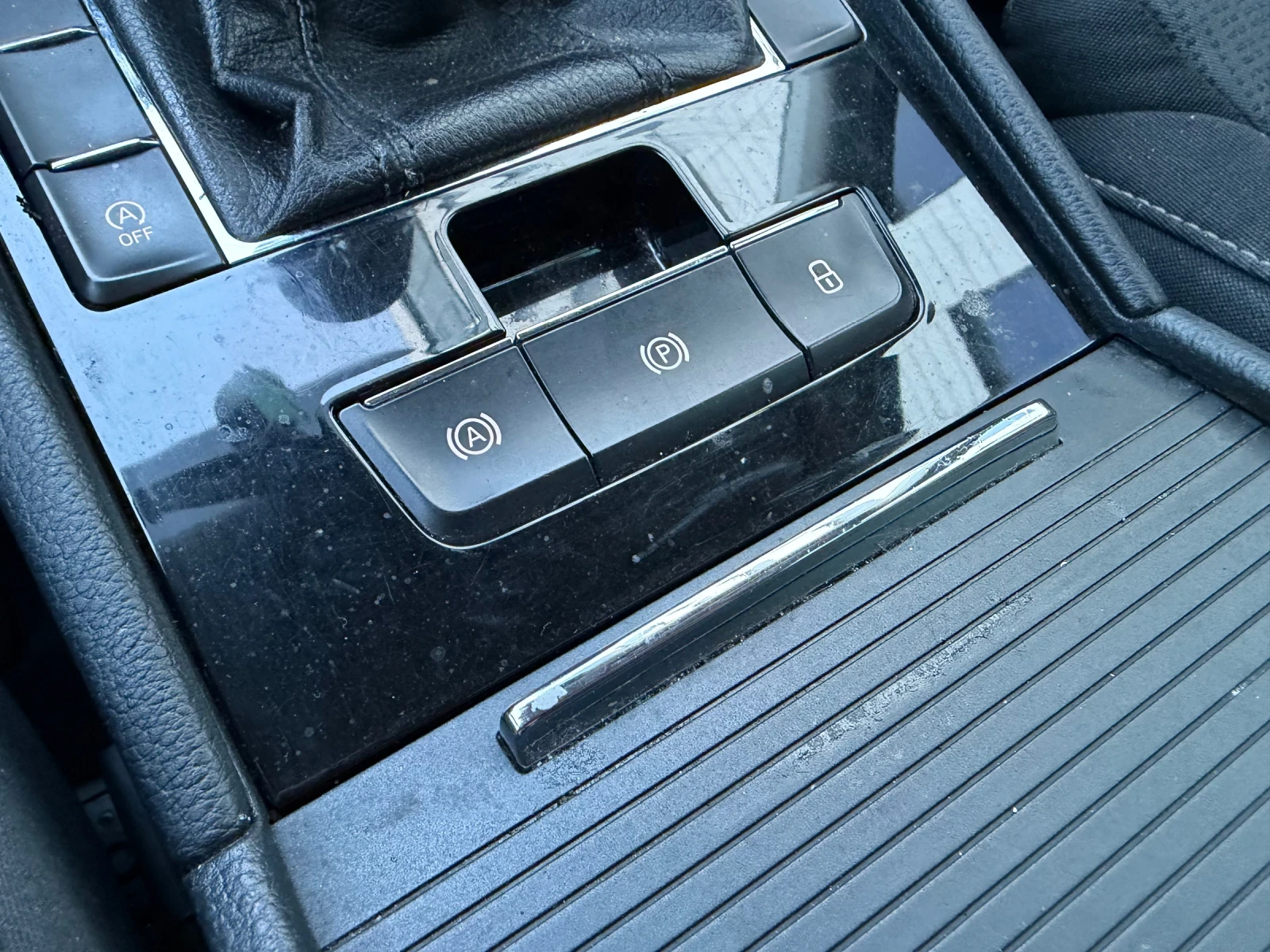 Skoda Superb Ръчка* LED* XENON, снимка 14 - Автомобили и джипове - 53785983