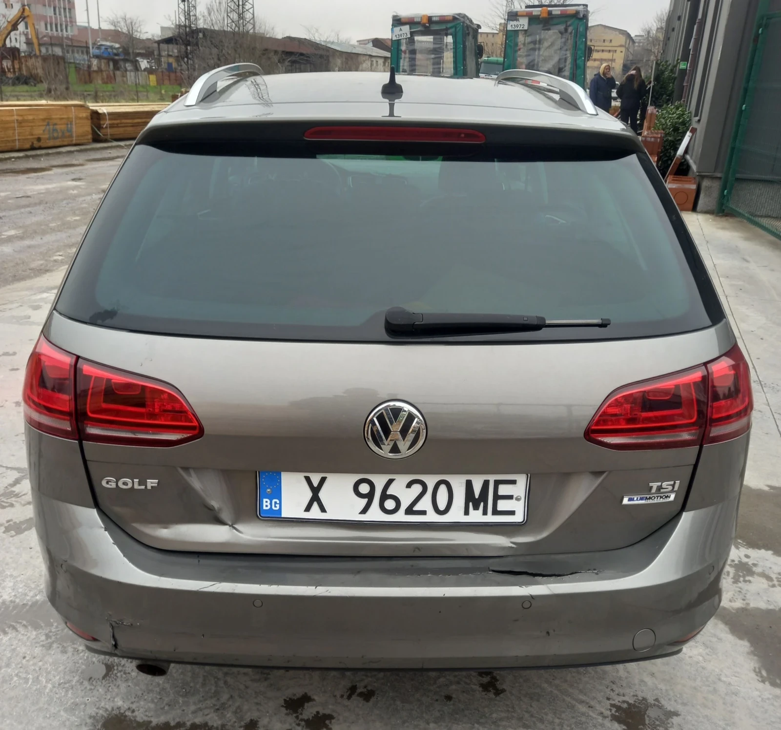 VW Golf 1.2 TSI , снимка 15 - Автомобили и джипове - 53787712