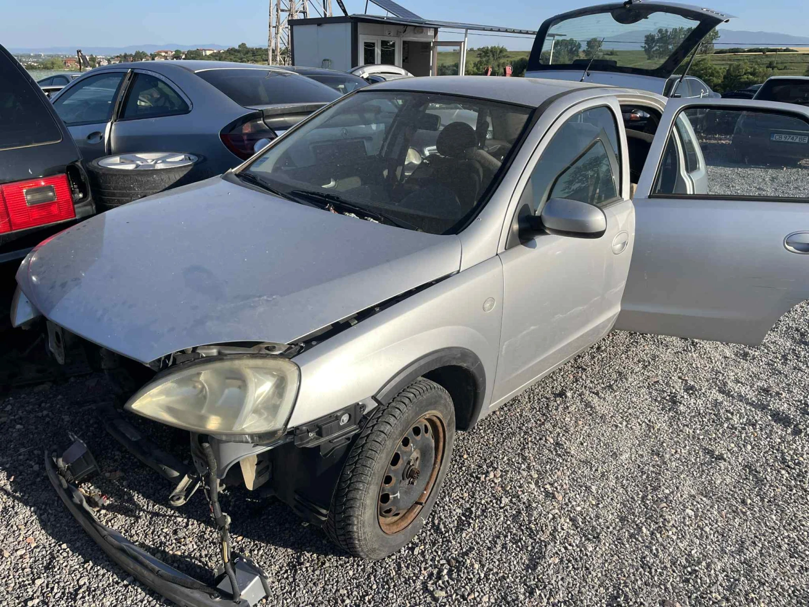 Opel Corsa 1.2 3 цилиндъра, снимка 3 - Автомобили и джипове - 53800319
