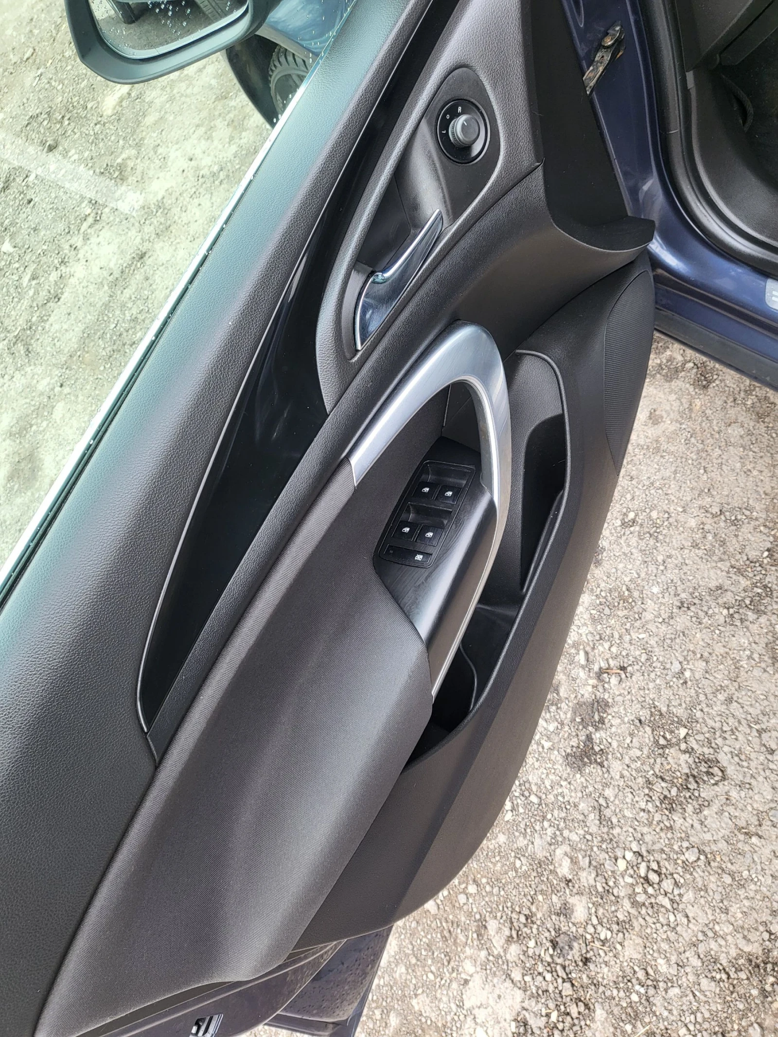 Opel Insignia SPORT  TOYRER, снимка 9 - Автомобили и джипове - 53893223