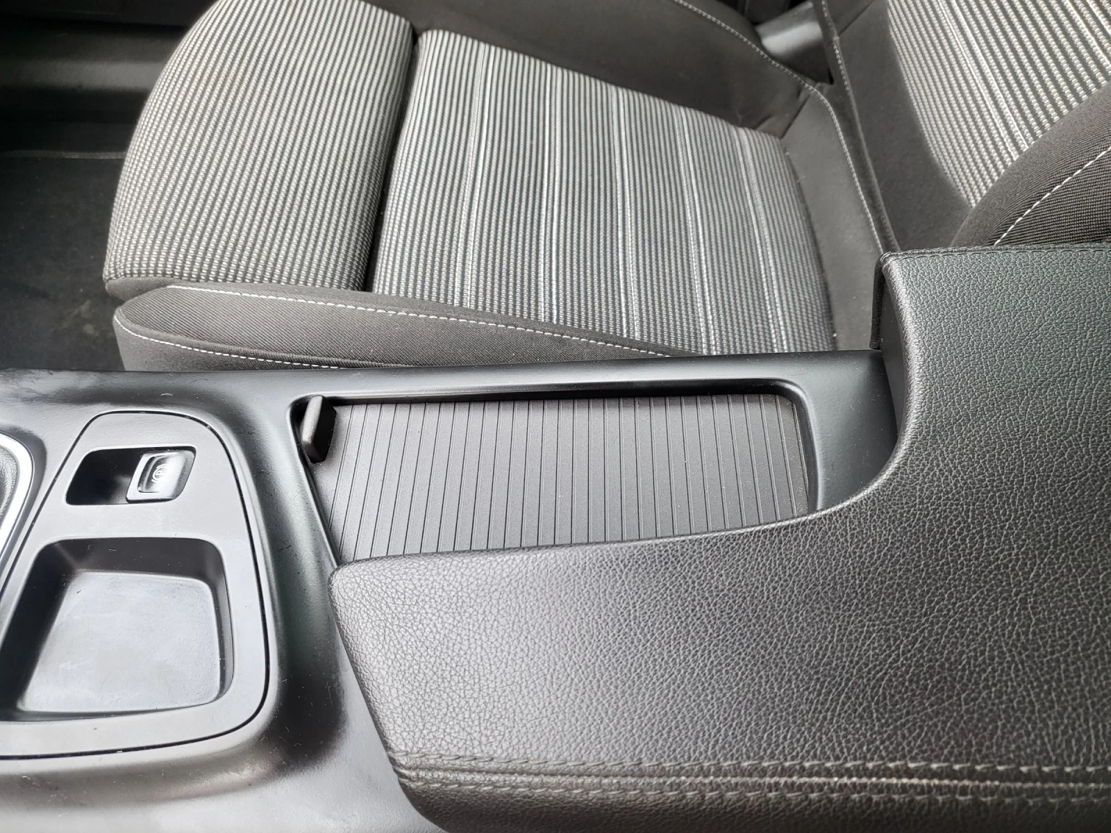 Opel Insignia SPORT  TOYRER, снимка 14 - Автомобили и джипове - 53893223