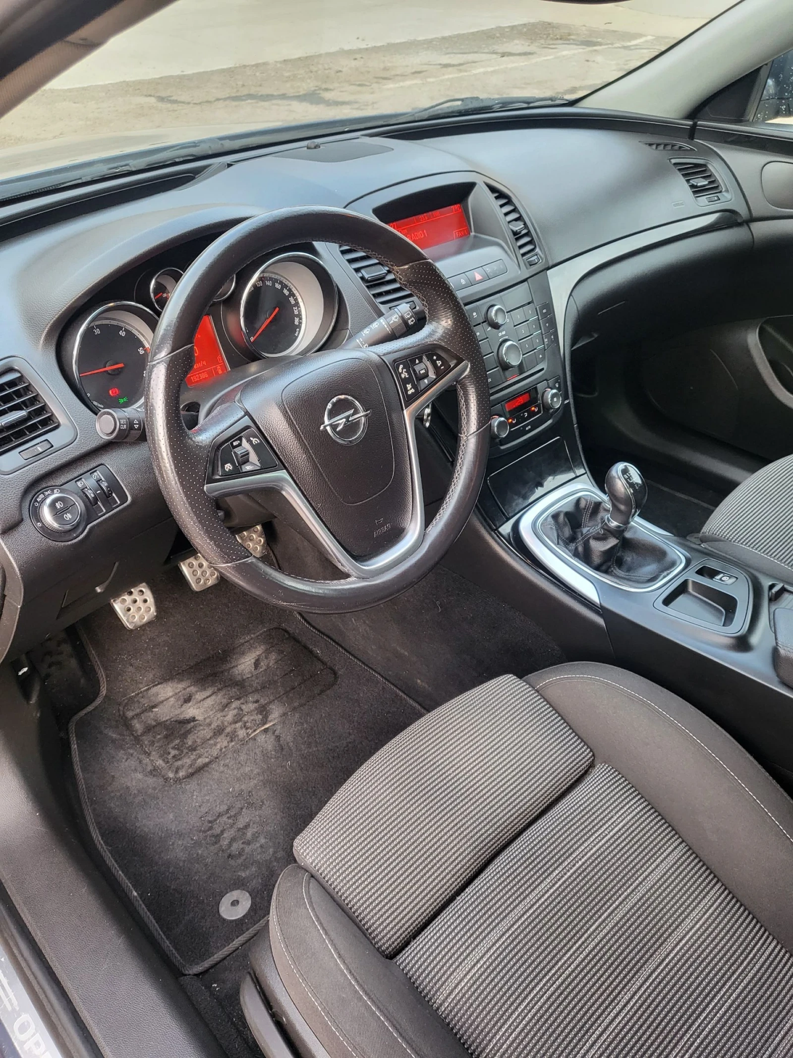 Opel Insignia SPORT  TOYRER, снимка 7 - Автомобили и джипове - 53893223