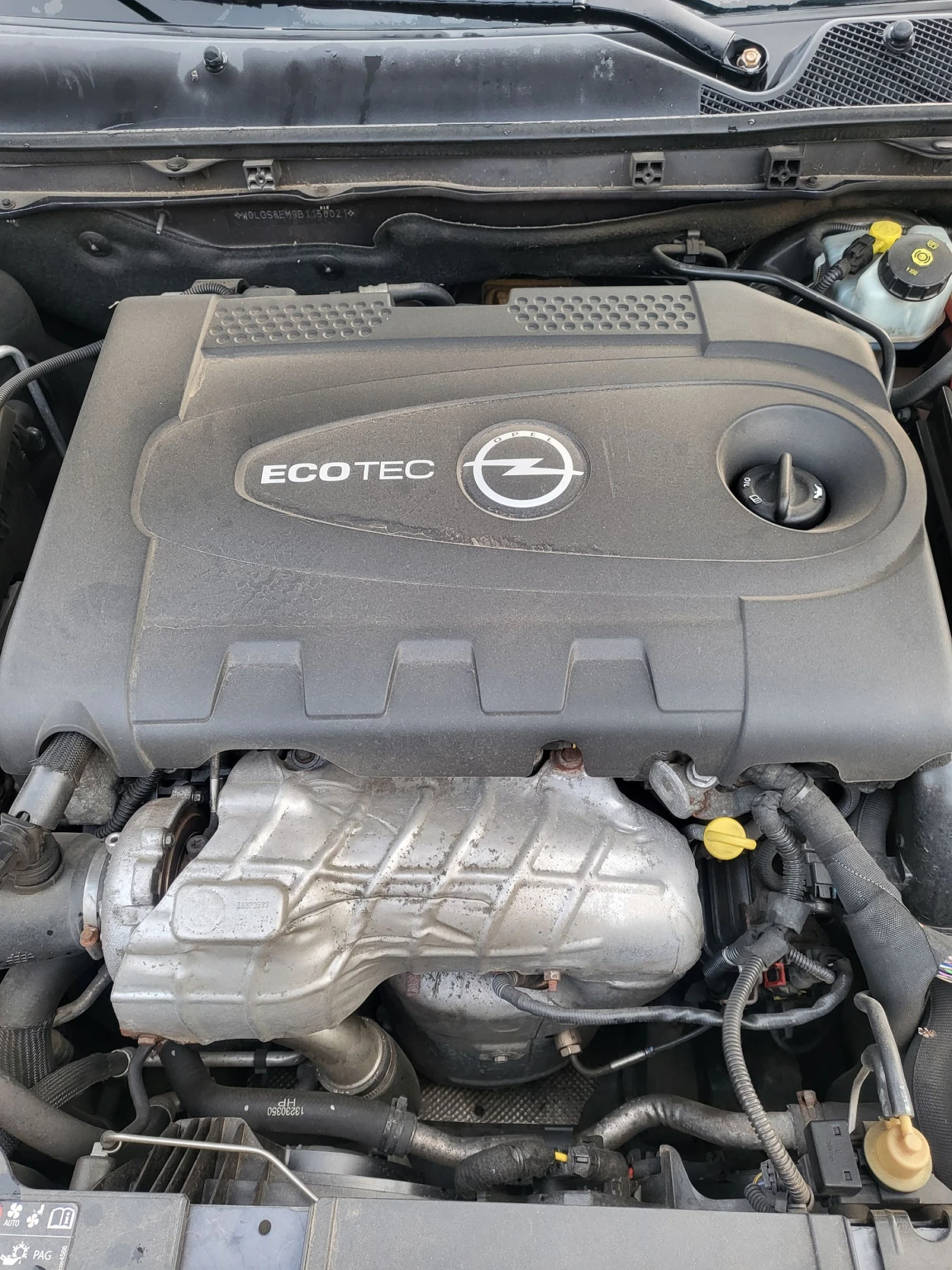 Opel Insignia SPORT  TOYRER, снимка 3 - Автомобили и джипове - 53893223