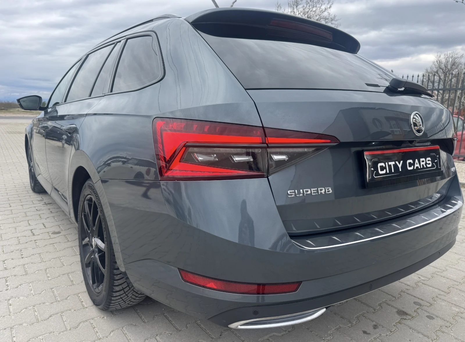 Skoda Superb Skoda Superb -4X4-SPORTLINE-FACELIF T-LED-NAVI-PAR | Mobile.bg � ����������� 4