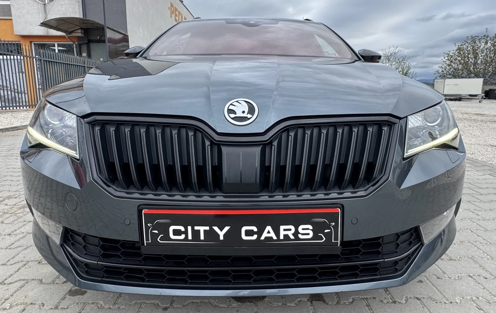 Skoda Superb Skoda Superb -4X4-SPORTLINE-FACELIF T-LED-NAVI-PAR | Mobile.bg � ����������� 1