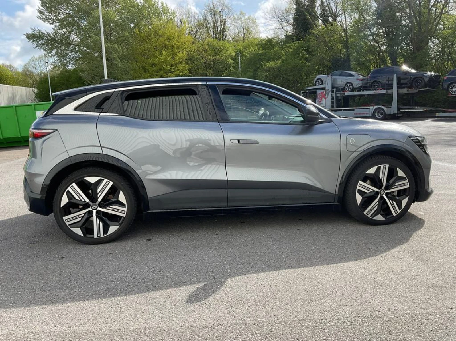 Renault Megane E-Tech Iconic - Electric, снимка 5 - Автомобили и джипове - 54341343