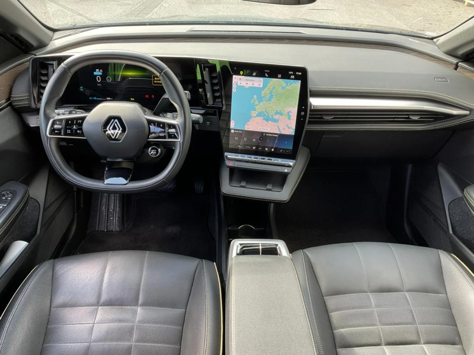 Renault Megane E-Tech Iconic - Electric, снимка 8 - Автомобили и джипове - 54341343