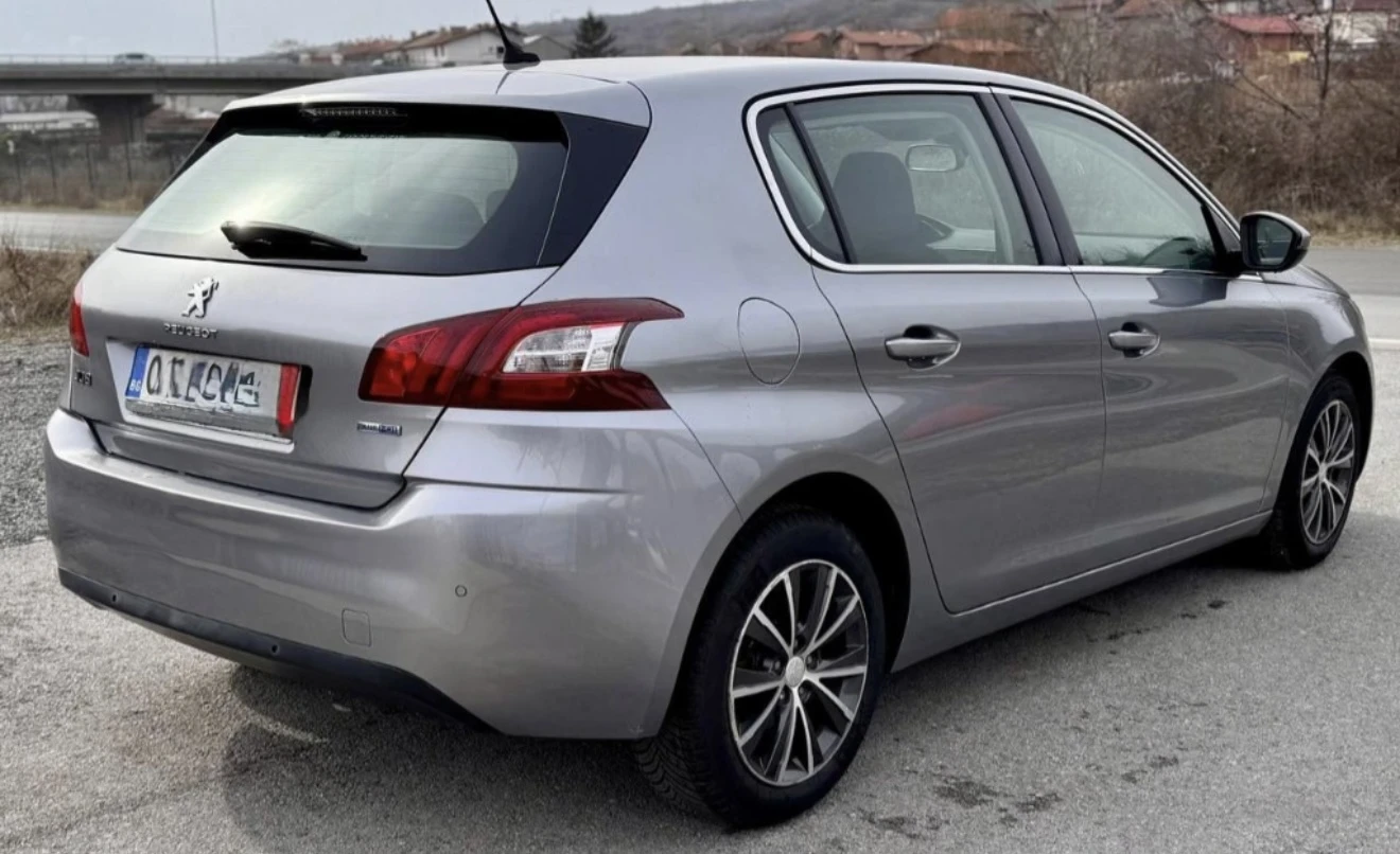 Peugeot 308 1.6 HDI FULL LED , снимка 4 - Автомобили и джипове - 54780330