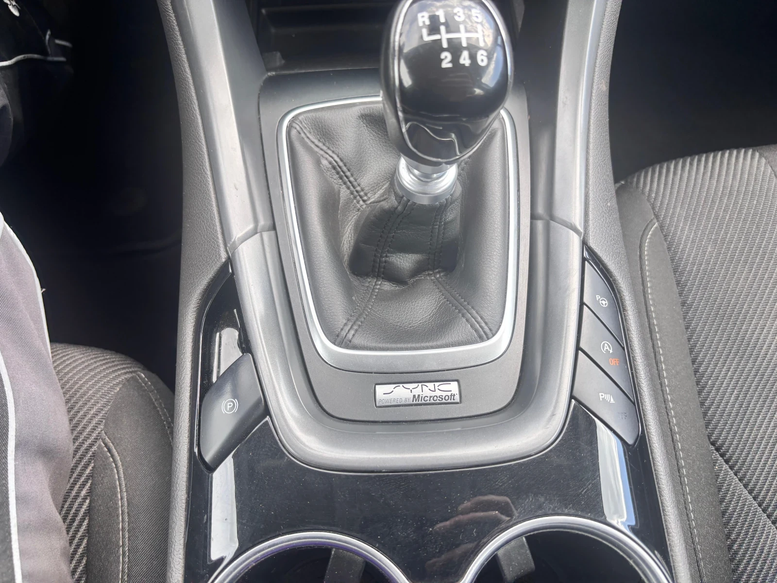 Ford Mondeo 1.6 TDCI Titanium , снимка 10 - Автомобили и джипове - 54419498