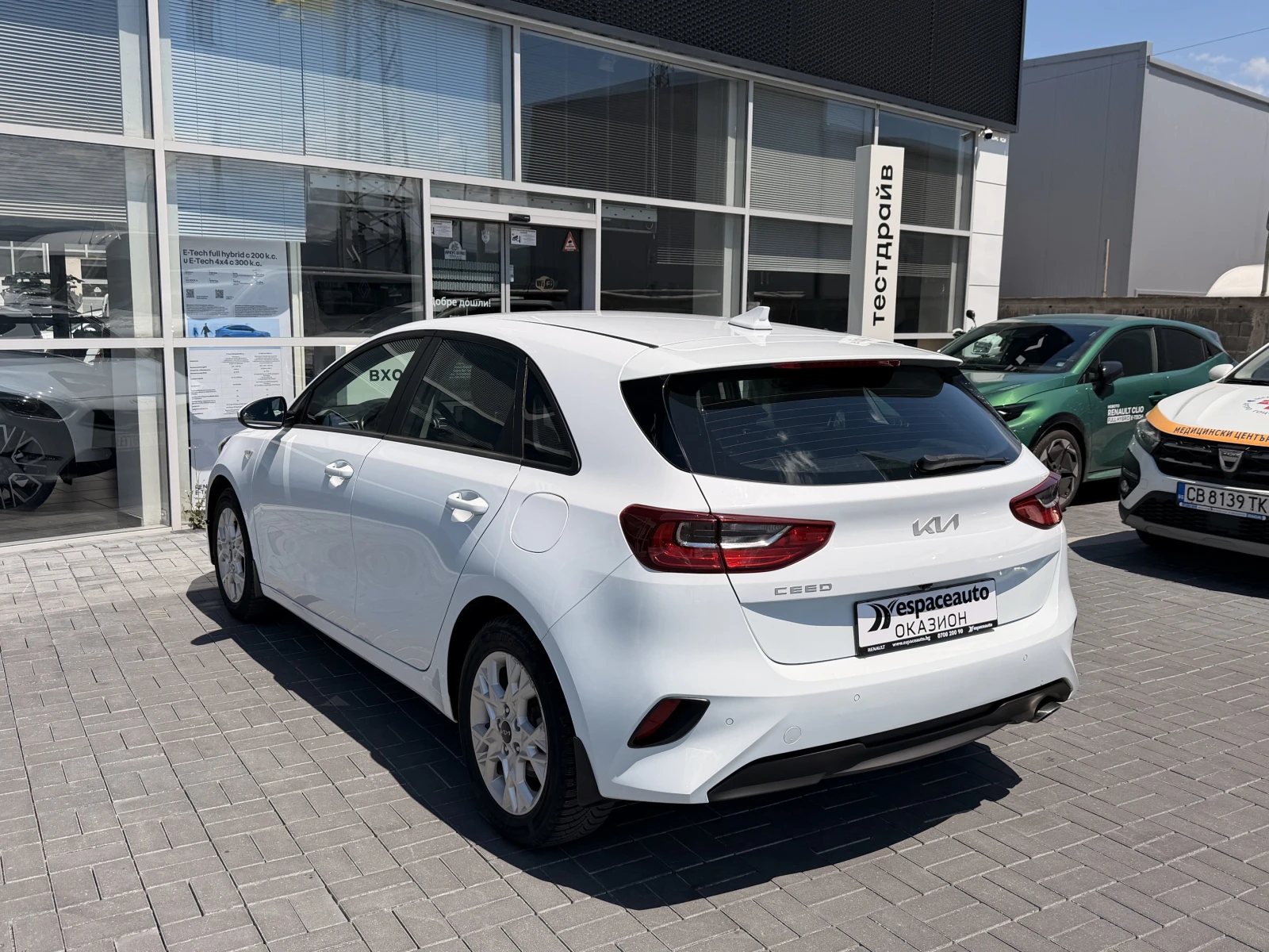 Kia Ceed 1.6 CRDI / 135к.с, снимка 6 - Автомобили и джипове - 54700041
