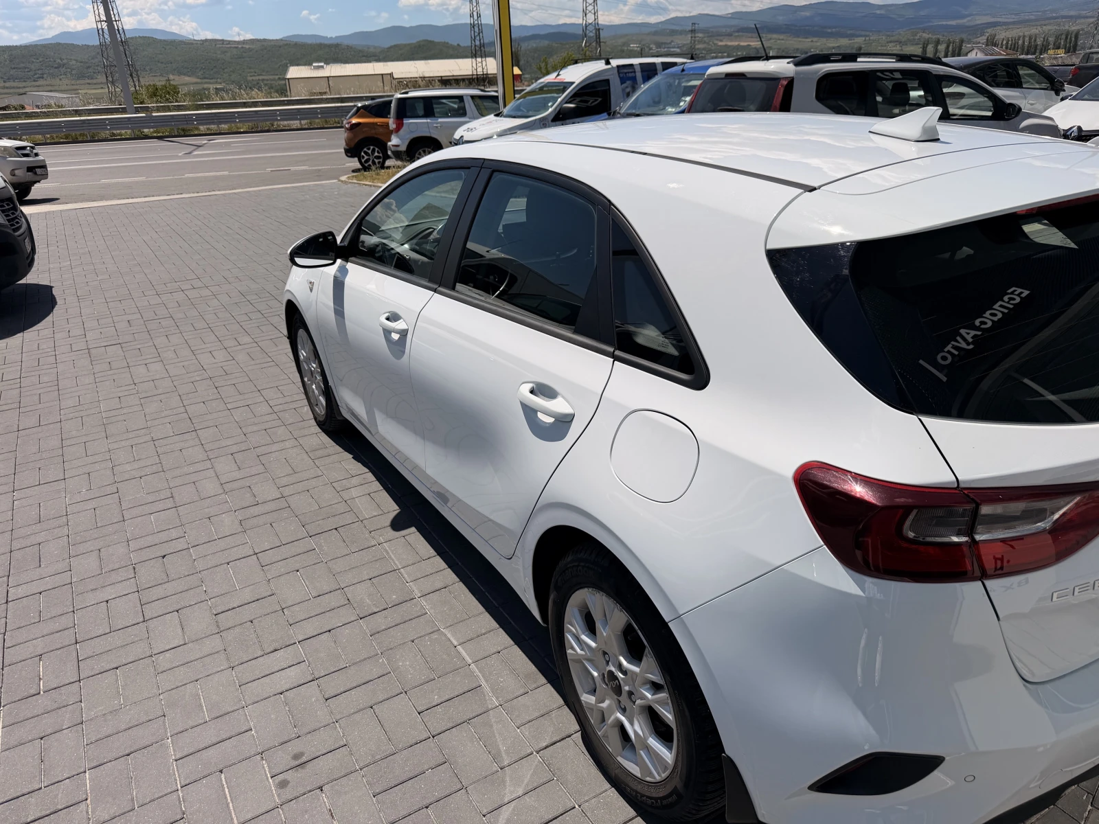 Kia Ceed 1.6 CRDI / 135к.с, снимка 11 - Автомобили и джипове - 54700041