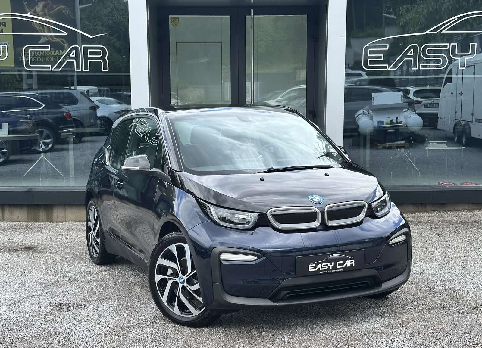 BMW i3 120 Ah/ NAVI /, снимка 2 - Автомобили и джипове - 54751306