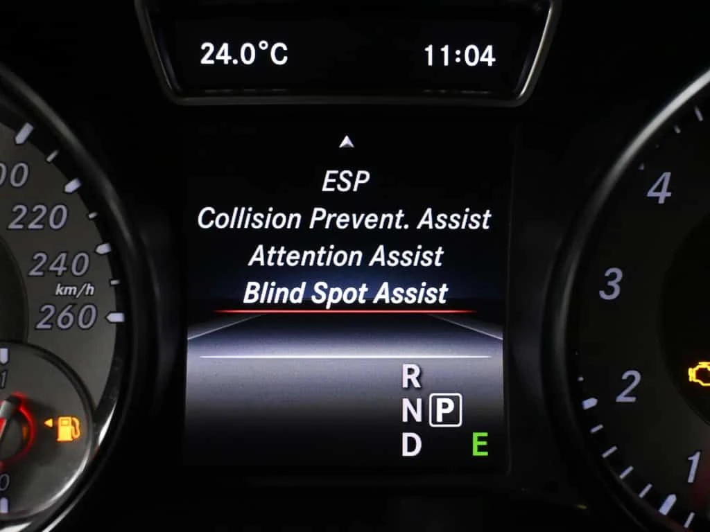 Mercedes-Benz CLA 250 * 4MATIC* AMG PACK* , снимка 14 - Автомобили и джипове - 55170862