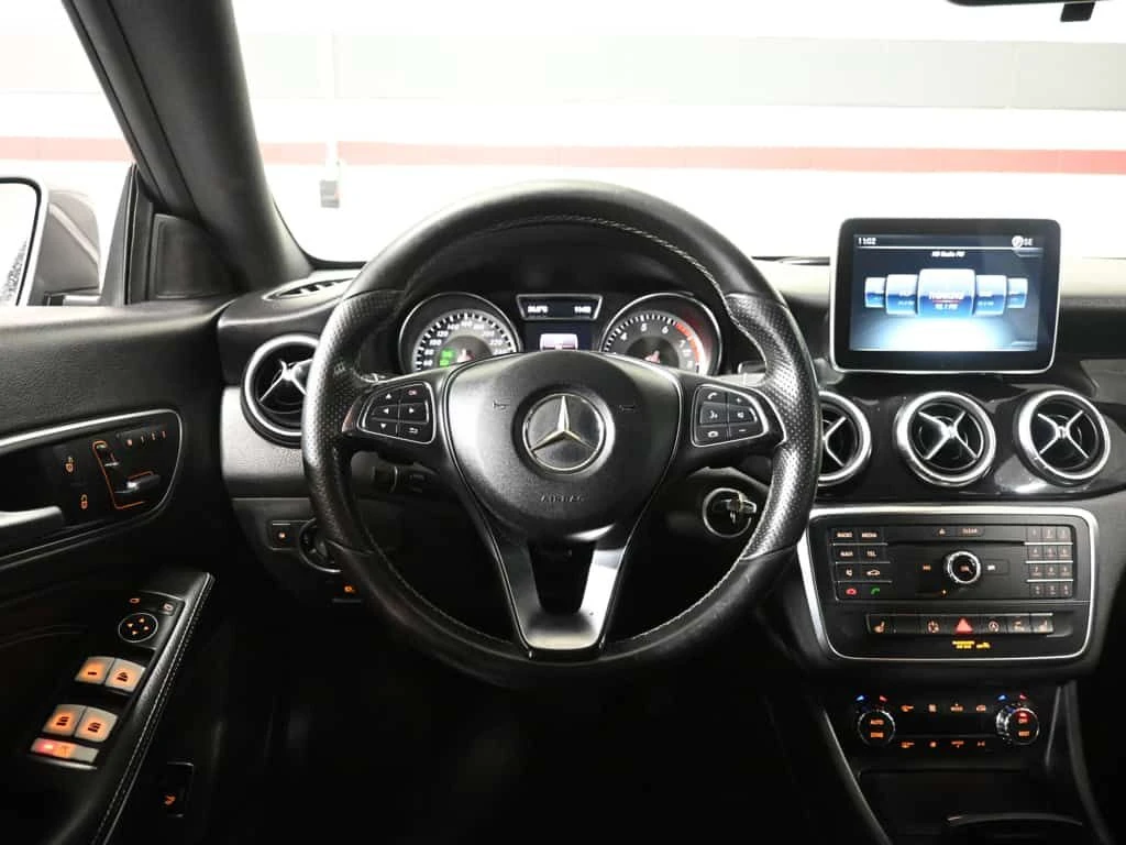 Mercedes-Benz CLA 250 * 4MATIC* AMG PACK* , снимка 12 - Автомобили и джипове - 55170862