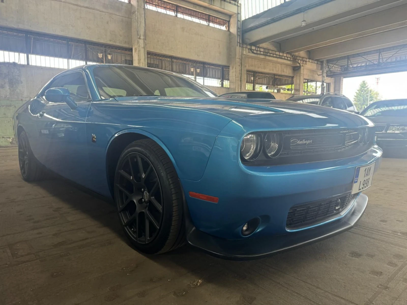 Dodge Challenger, снимка 2 - Автомобили и джипове - 55179982