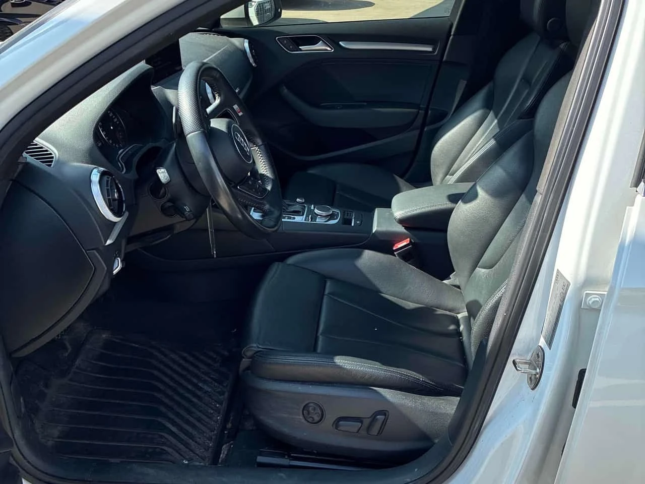 Audi A3 * Progressiv * CARFAX * БЕЗ ПЪРВОНАЧАЛНА ВНОСКА, снимка 5 - Автомобили и джипове - 55767779