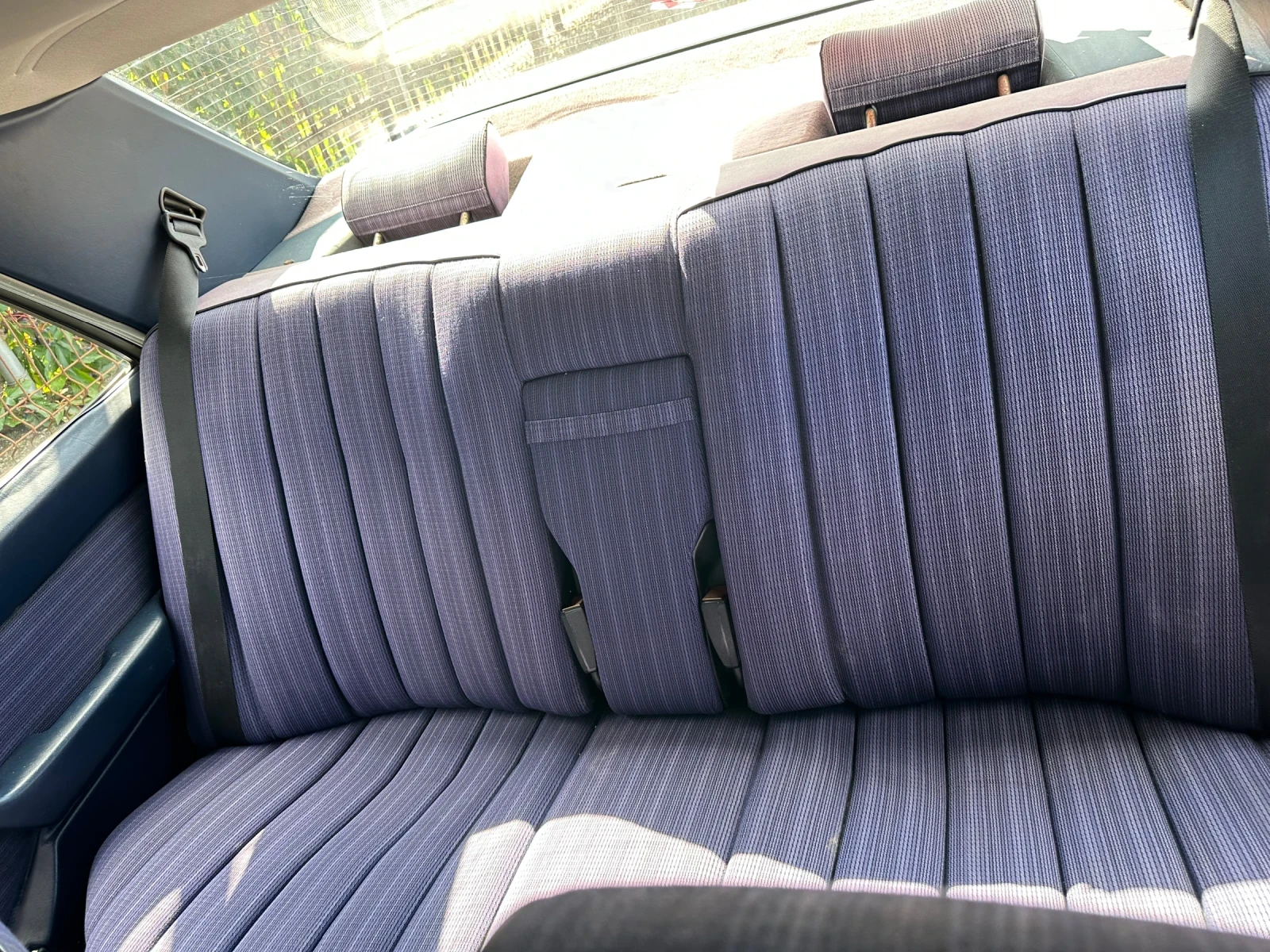 Mercedes-Benz 124 200 D, снимка 7 - Автомобили и джипове - 56058047