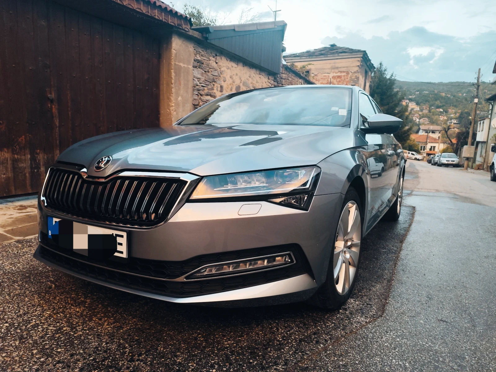 Skoda Superb 2.0 TDI / Обслужена 